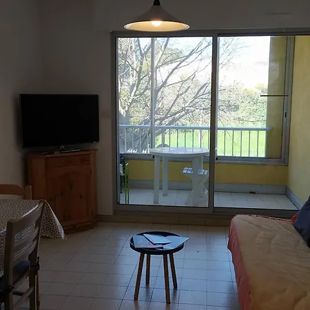 F2 Avec Loggia Fermee Et Cuisine Equipee, Proche Des Thermes De - Fr-1-680-39 * Balaruc-les-Bains