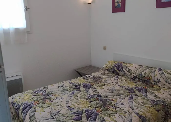 F2 Avec Loggia Fermee Et Cuisine Equipee, Proche Des Thermes De - Fr-1-680-39 Apartamento *